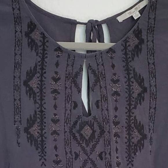 Miss Me Embroidered Peasant Blouse S Grayish Blue Linen Blend Top Boho Cottage - Picture 3 of 6